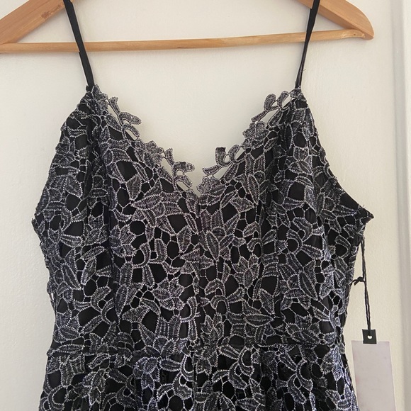 ASTR A-Line Midi Lace Dress Black - L - Picture 3 of 6